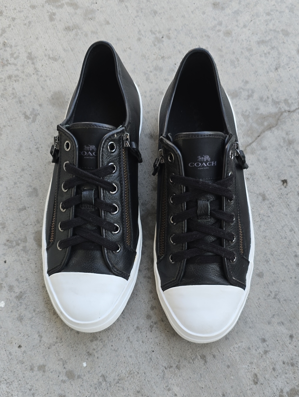Coach Empire Black Leather Low-Top Sneakers  White Toe Cap and Side Zippers 11B